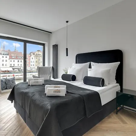 Deo Plaza Premium Suites, Riverside & Radisson By Downtown