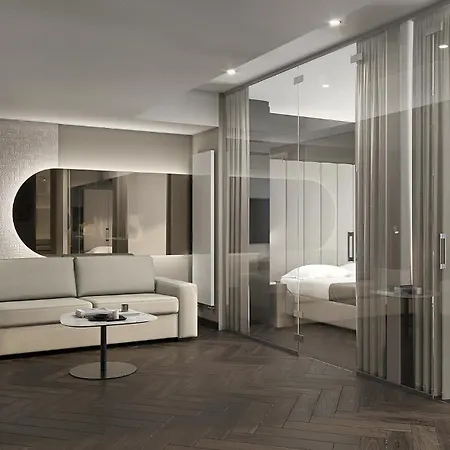 Deo Plaza Premium Suites, Riverside & Radisson By Downtown *